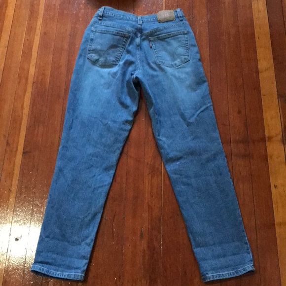 Levi’s High-Rise Mom Jeans - Picture 5 of 8